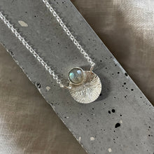 Load image into Gallery viewer, Dìon Necklace | Labradorite & Silver