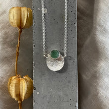 Load image into Gallery viewer, Dìon Necklace | Emerland & Silver