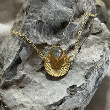 Load image into Gallery viewer, Dìon Necklace | Labradorite & Gold