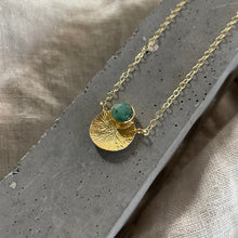 Load image into Gallery viewer, Dìon Necklace | Emerland & Gold
