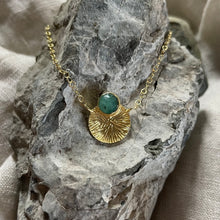Load image into Gallery viewer, Dìon Necklace | Emerland & Gold