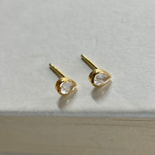 Load image into Gallery viewer, Joy Studs | Quartz Crystal & Gold