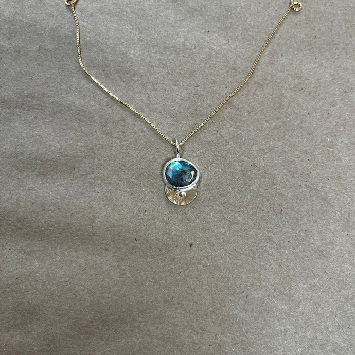 Early Light Necklace 3.0 | Labradorite