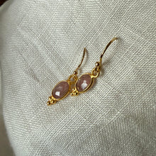 Load image into Gallery viewer, Lūma Earrings | Cranberry Quartz &amp; Gold