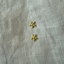 Load image into Gallery viewer, Bloom Studs | Gold