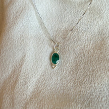 Load image into Gallery viewer, Lūma Necklace | Emerald &amp; Silver