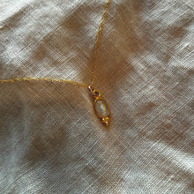Load image into Gallery viewer, Lūma Necklace | Rainbow Moonstone &amp; Gold