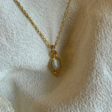 Load image into Gallery viewer, Lūma Necklace | Rainbow Moonstone &amp; Gold
