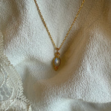 Load image into Gallery viewer, Lūma Necklace | Rainbow Moonstone &amp; Gold