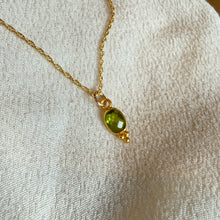 Load image into Gallery viewer, Lūma Necklace | Peridot &amp; Gold