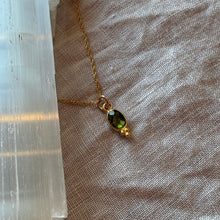 Load image into Gallery viewer, Lūma Necklace | Peridot &amp; Gold