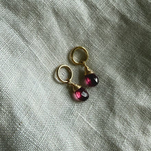 Load image into Gallery viewer, Kai Earrings | Garnet