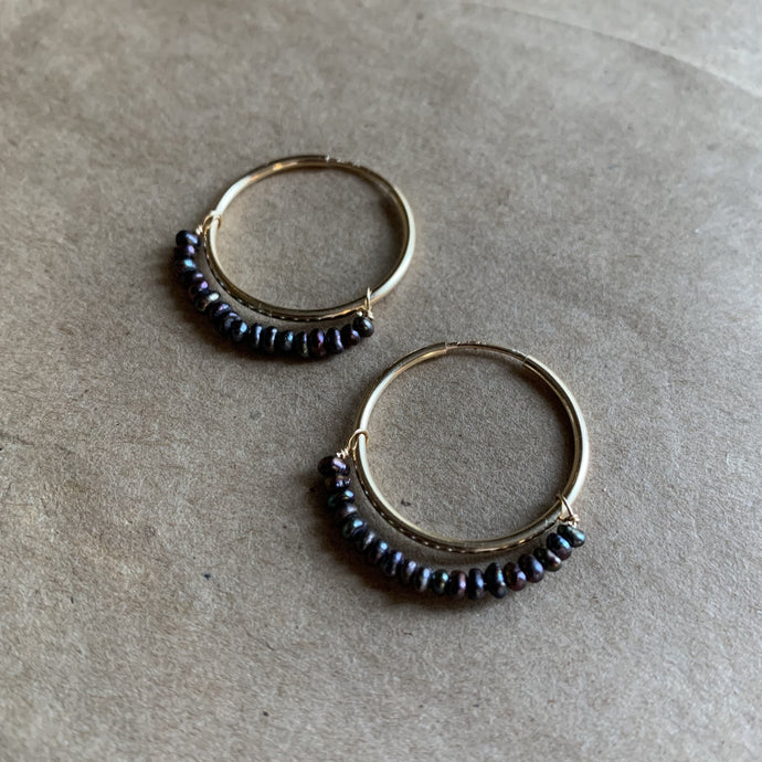 Lustre Hoops | Back Pearls & Gold