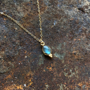 Rise Necklace | Labradorite & Gold