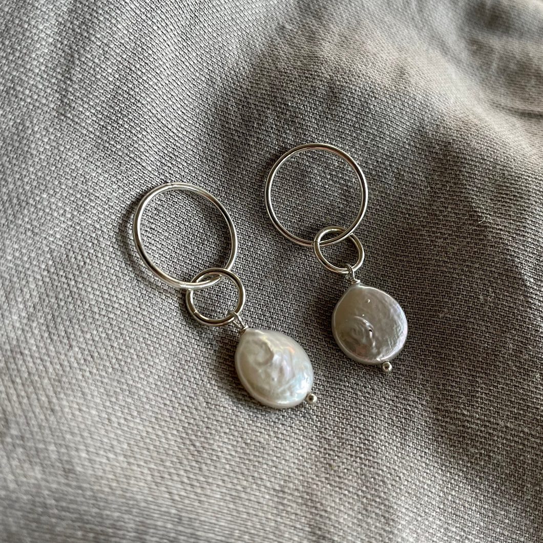 Mina Earrings | Pearl & Silver