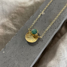Load image into Gallery viewer, Dìon Necklace | Emerland &amp; Gold